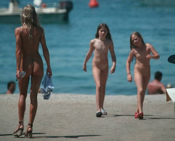 ヌーディズムの国の写真